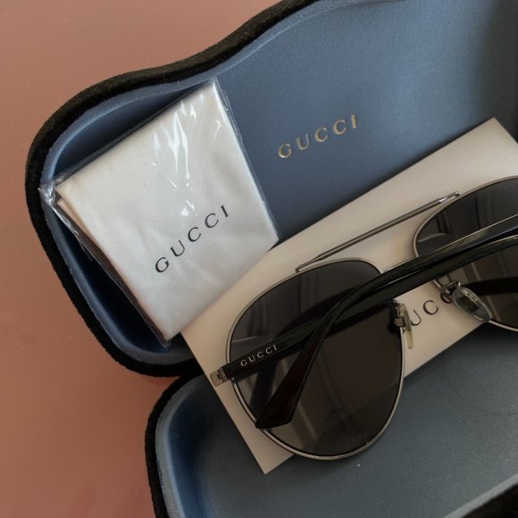 Authentic Gucci Women's Aviator Sunglasses - Picture 3 of 6
